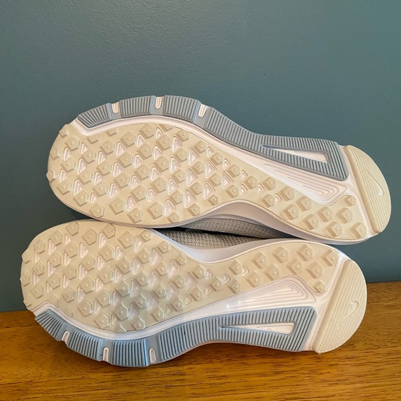 Nike Quest Women’s Running Shoe - Picture 15 of 16